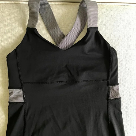 LULULEMON Vintage Black and Gray Push Your Limits Striped Tank Size 6 - Picture 9 of 11